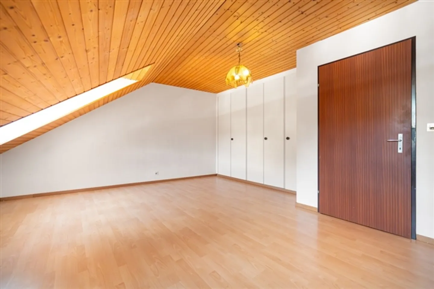 In affitto - Magnifico appartamento di 4,5 stanze a Lucens (Grand du 5B) - Foto 9 di 12