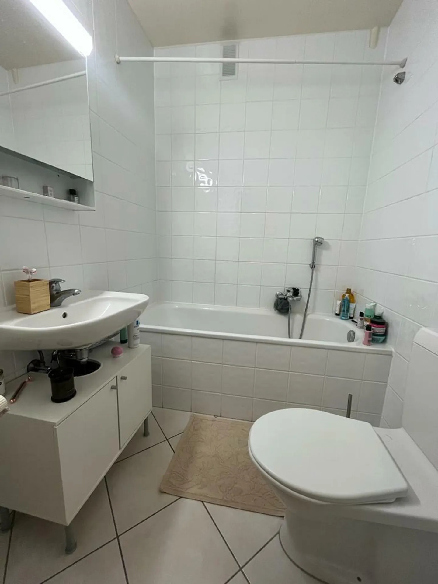 2-room refreshed apartment in Pâquis - Photo 8 of 11