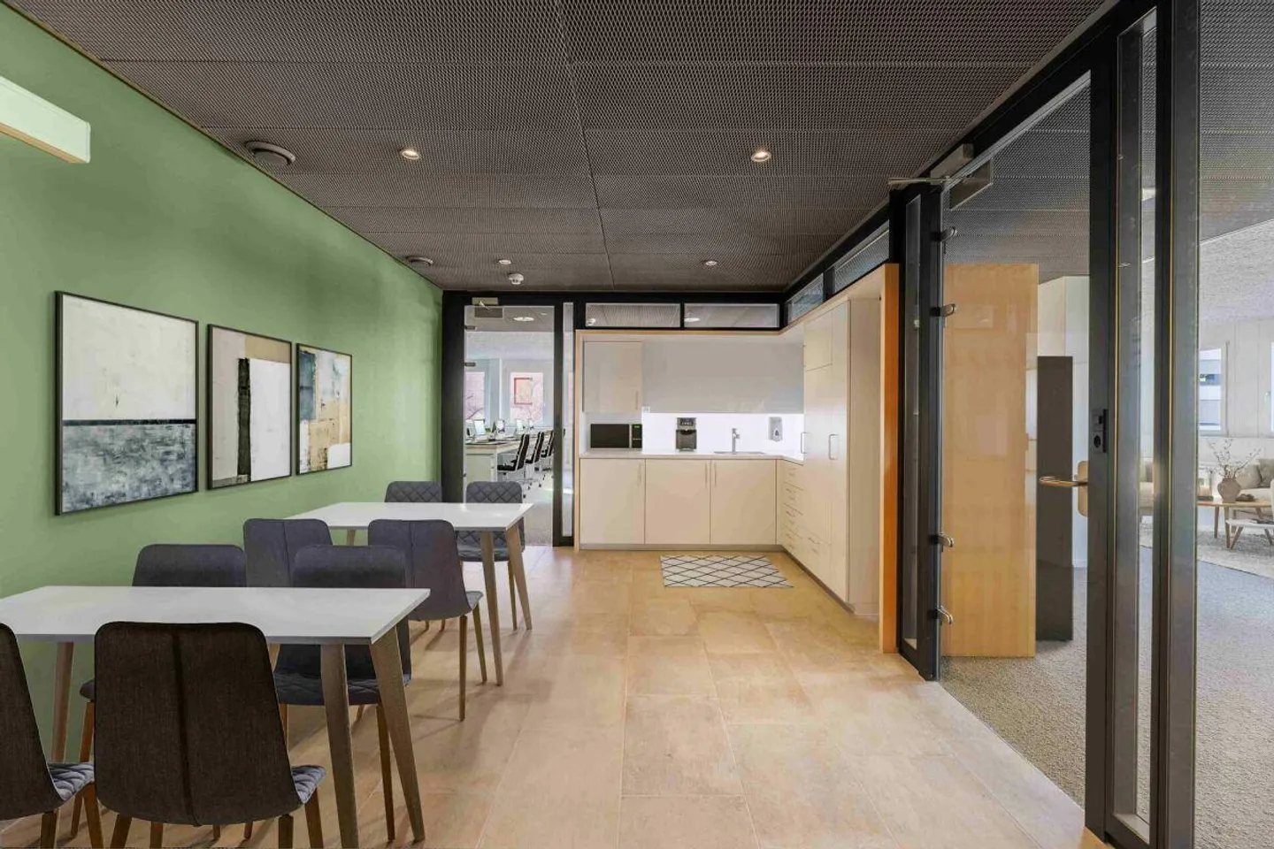 Espace pour le succès : Bureau spacieux à Bottmingen ! - Photo 4 sur 10