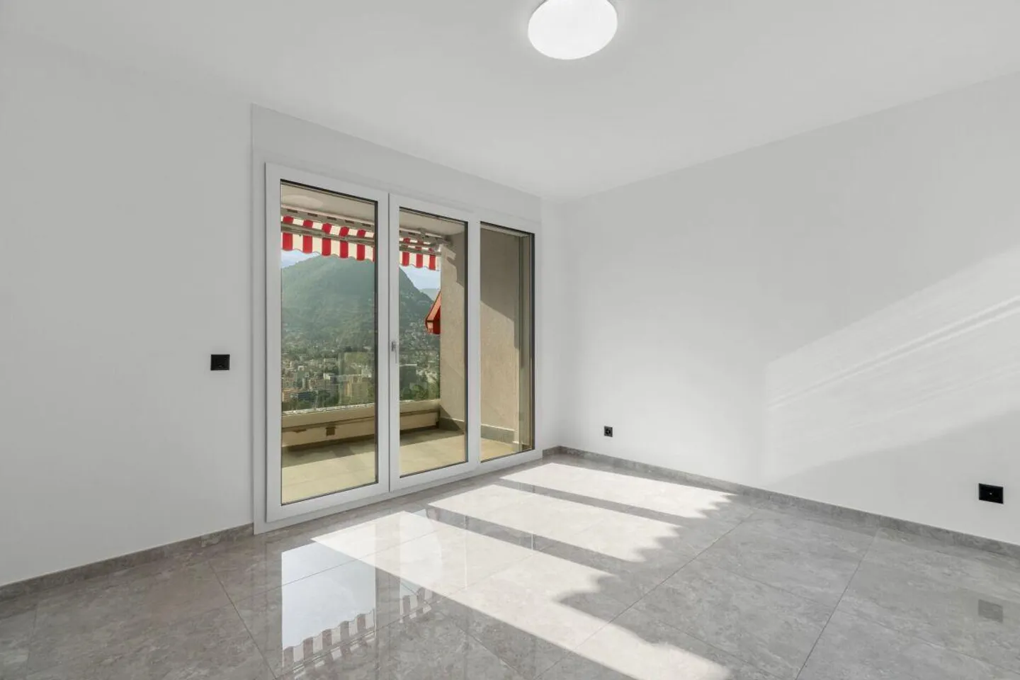 Stilvolle Wohnung mit Seeblick - Foto 9 von 16