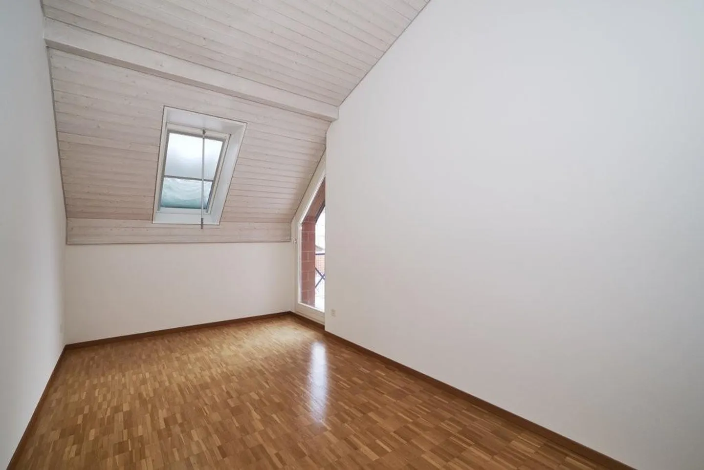 In the city and yet in the green - Photo 3 of 9