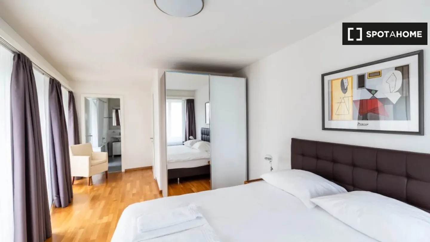 Charming Apartment in Zurich - Photo 1 of 10