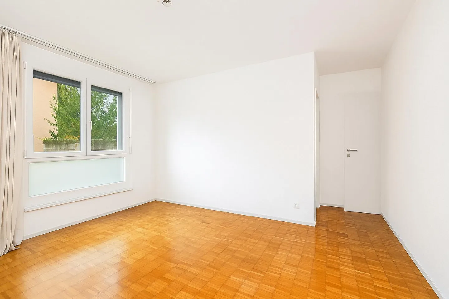 La tua nuova casa al Greifensee dove i sogni abitativi diventano realtà - Foto 4 di 8