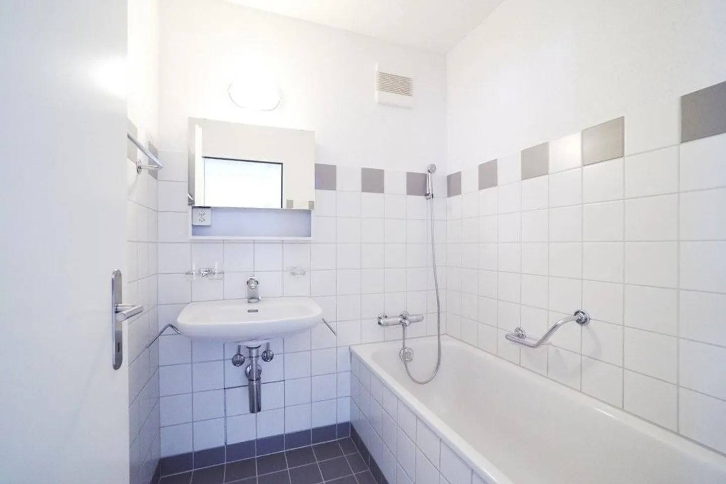 In the city and yet in the green - Photo 7 of 9