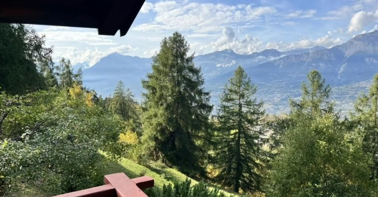 Vivere moderno con vista sulle montagne e atmosfera accogliente - Foto 10 di 12