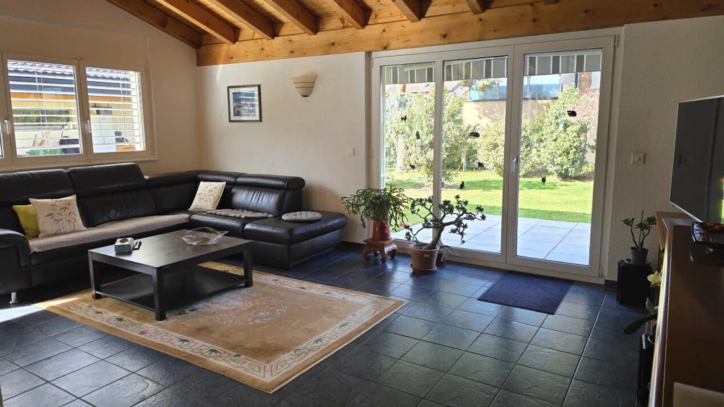 Elegance, Serenity and Art of Living - Photo 6 of 13