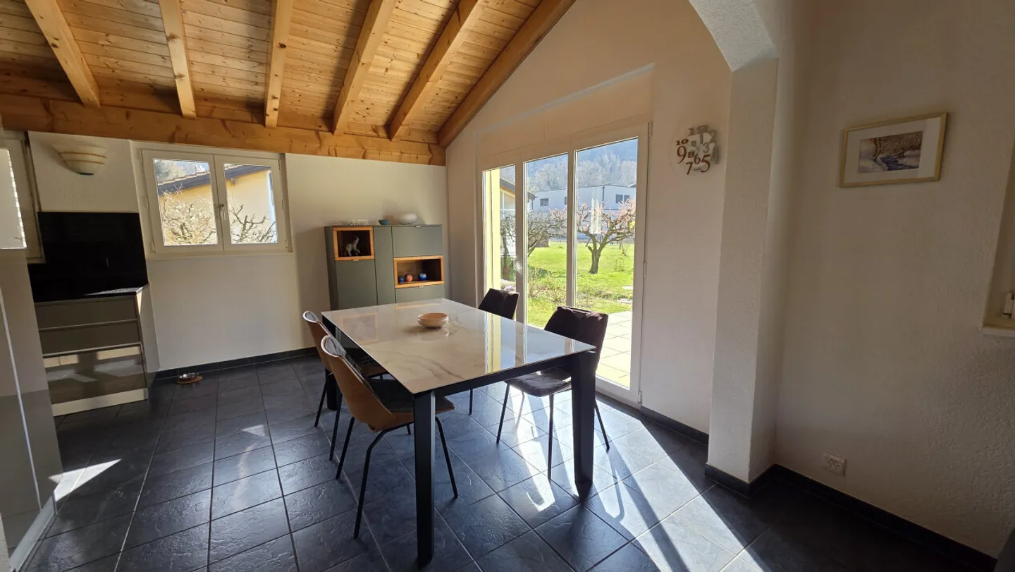 Elegance, Serenity and Art of Living - Photo 7 of 13