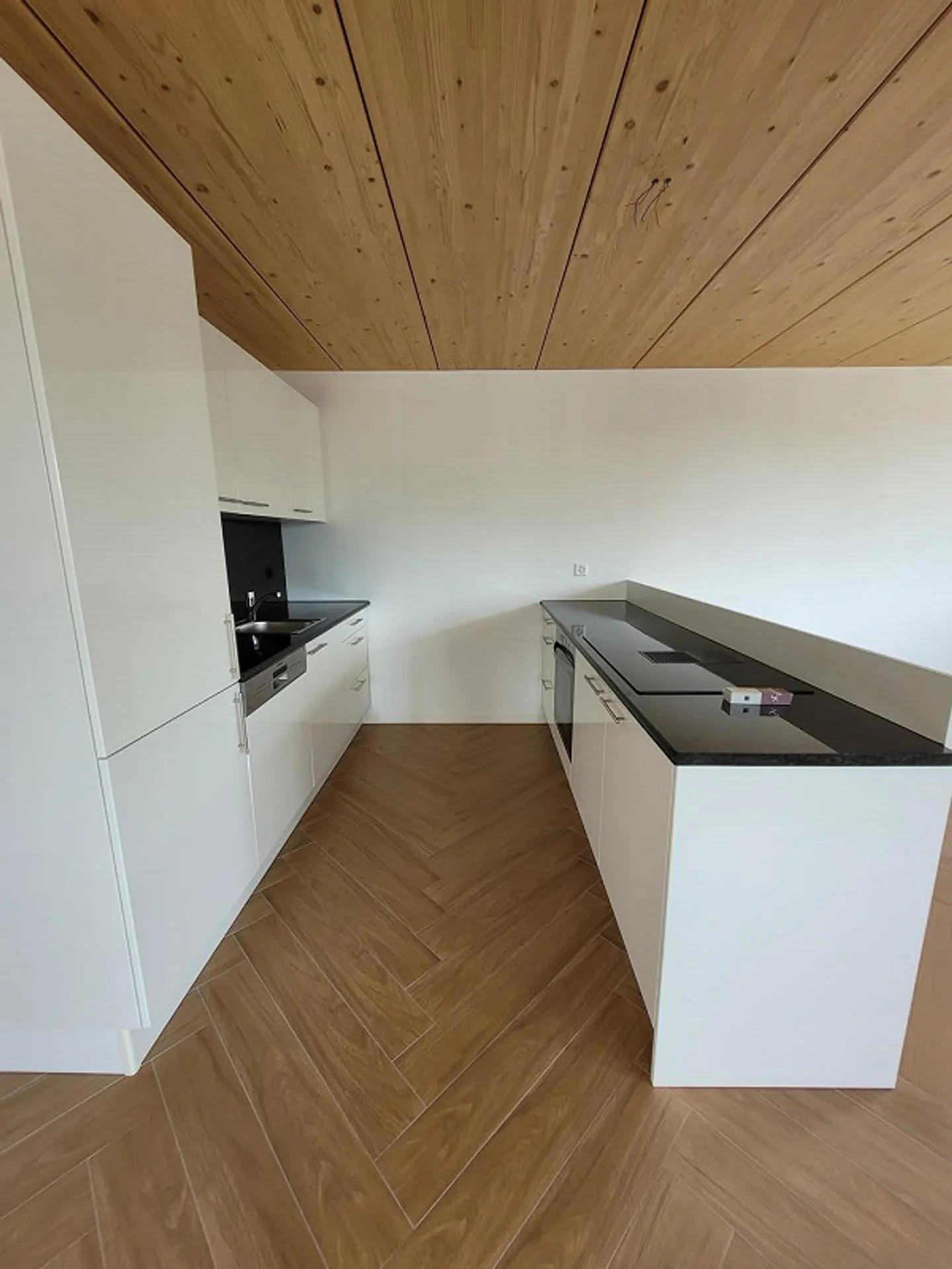 Appartement moderne de 3 1/2 pièces à louer - Photo 3 sur 11
