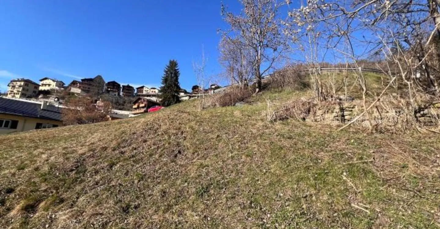 Parcelle avec vue dégagée - Photo 3 sur 4