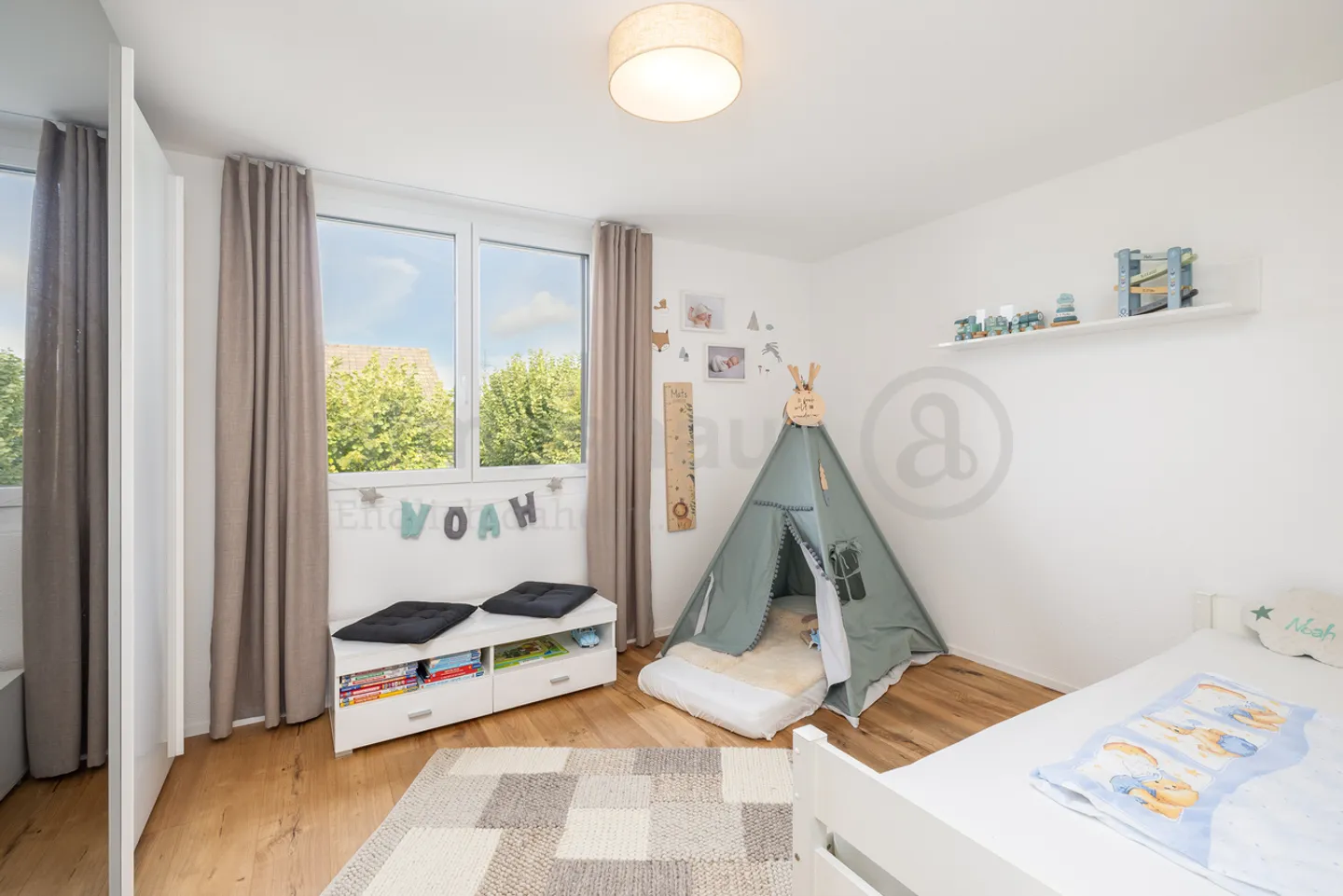 Wohnen und Erleben: Ihr Neubau Traumhaus mit Hobbyraum in Meiringen! - Foto 5 von 6