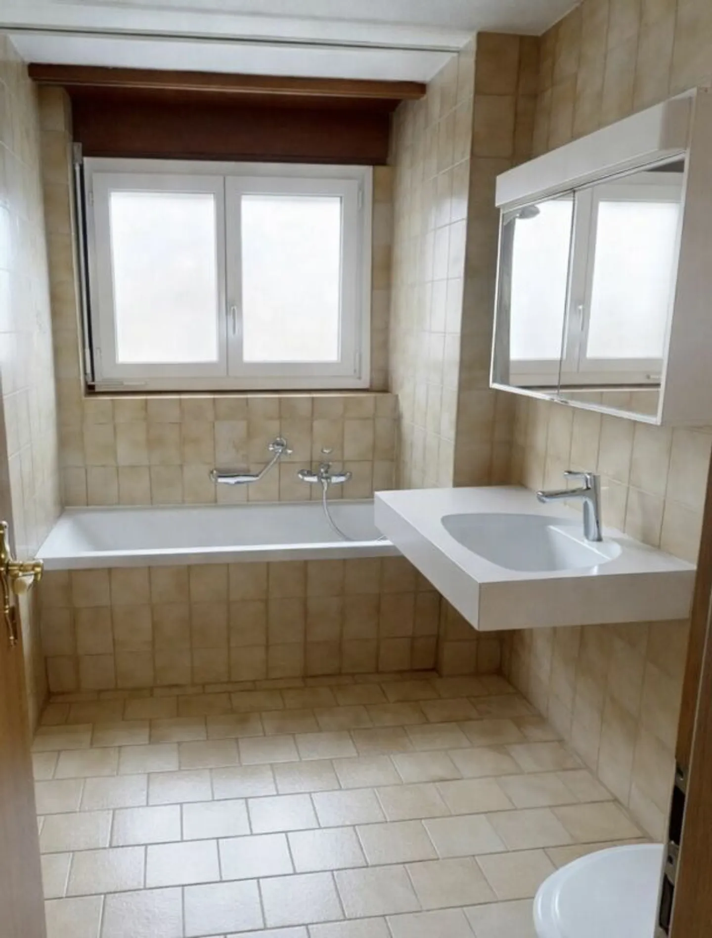 ATTRAKTIVE 4.5-ZIMMER-WOHNUNG MIT GROSSEM BALKON - Foto 7 von 8