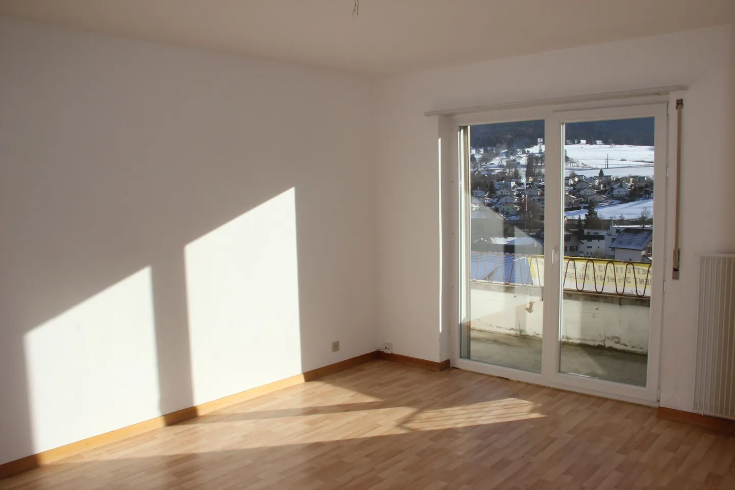 Ideally located in the heights of the village, 4.5-room apartments on the 2nd and 3rd floors - Photo 1 of 9