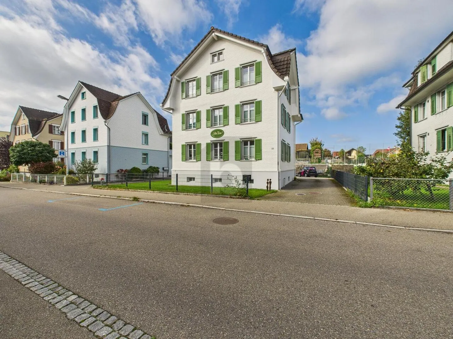 Rénové professionnellement au centre ! - Photo 1 sur 6