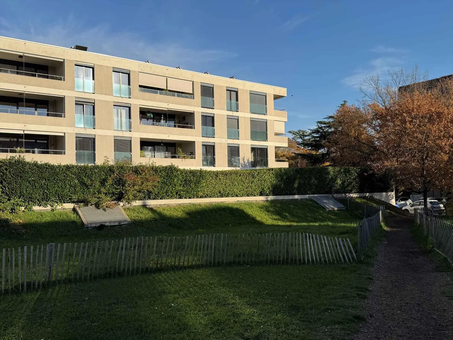 6-room apartment - Photo 1 of 13