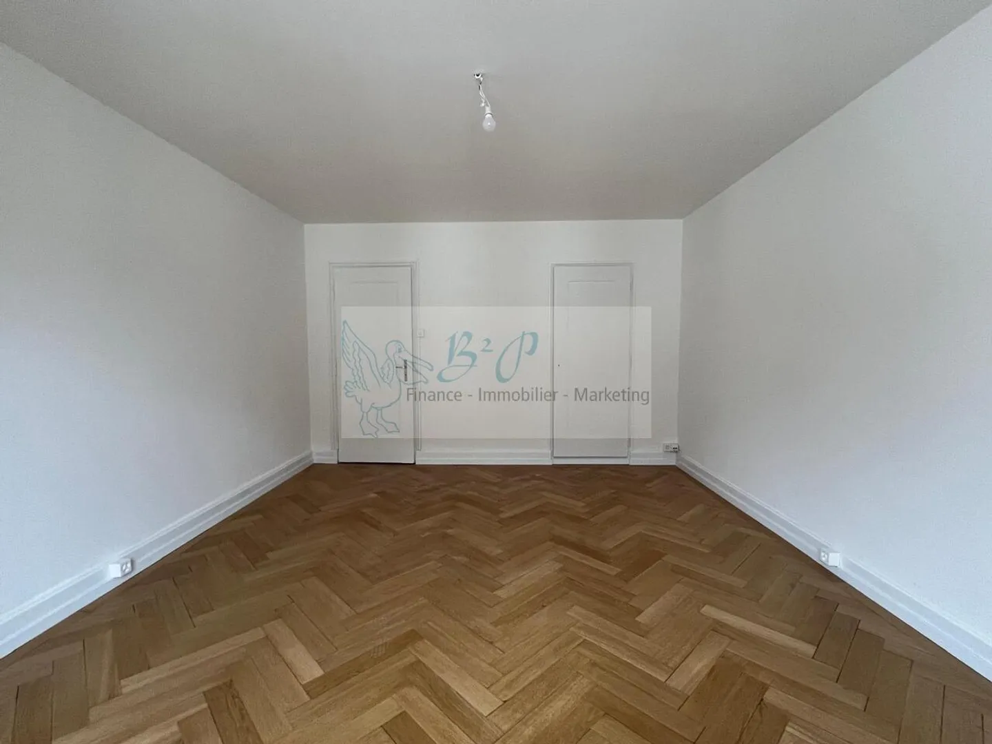 3,5-Zimmer-Wohnung mit zwei Balkonen im Zentrum von Colombier - Foto 8 von 10