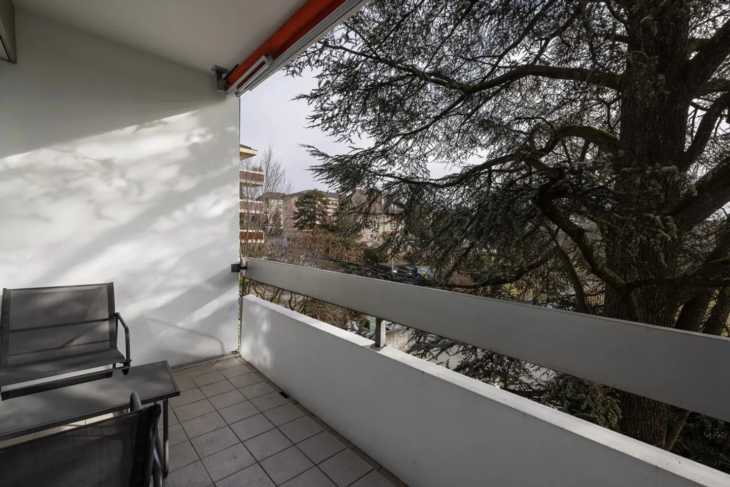 Superbe 5.5 pièces en attique proche de tout ! - Photo 2 sur 13