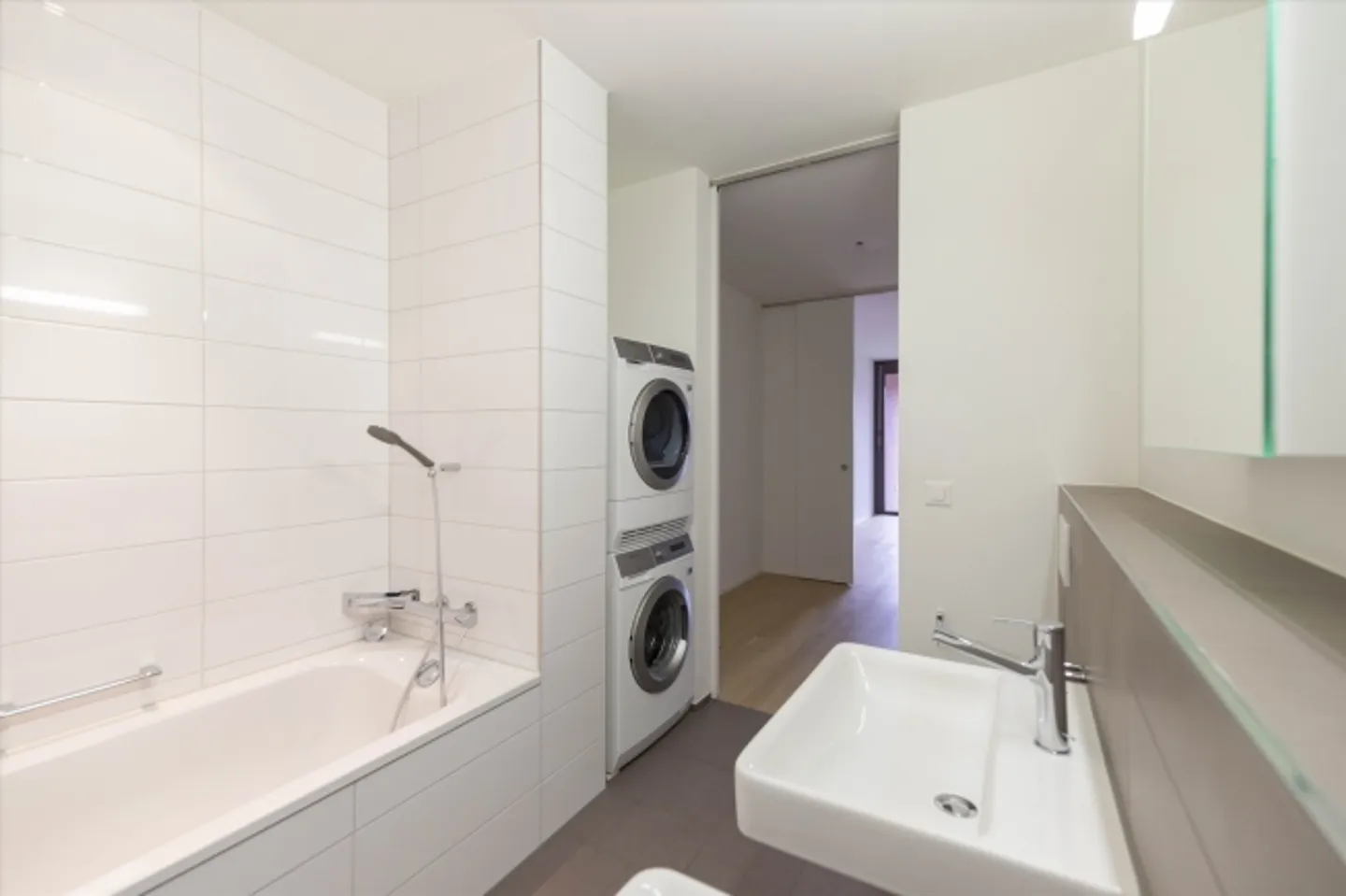 Vivere di prima classe in ROY! - Foto 8 di 10