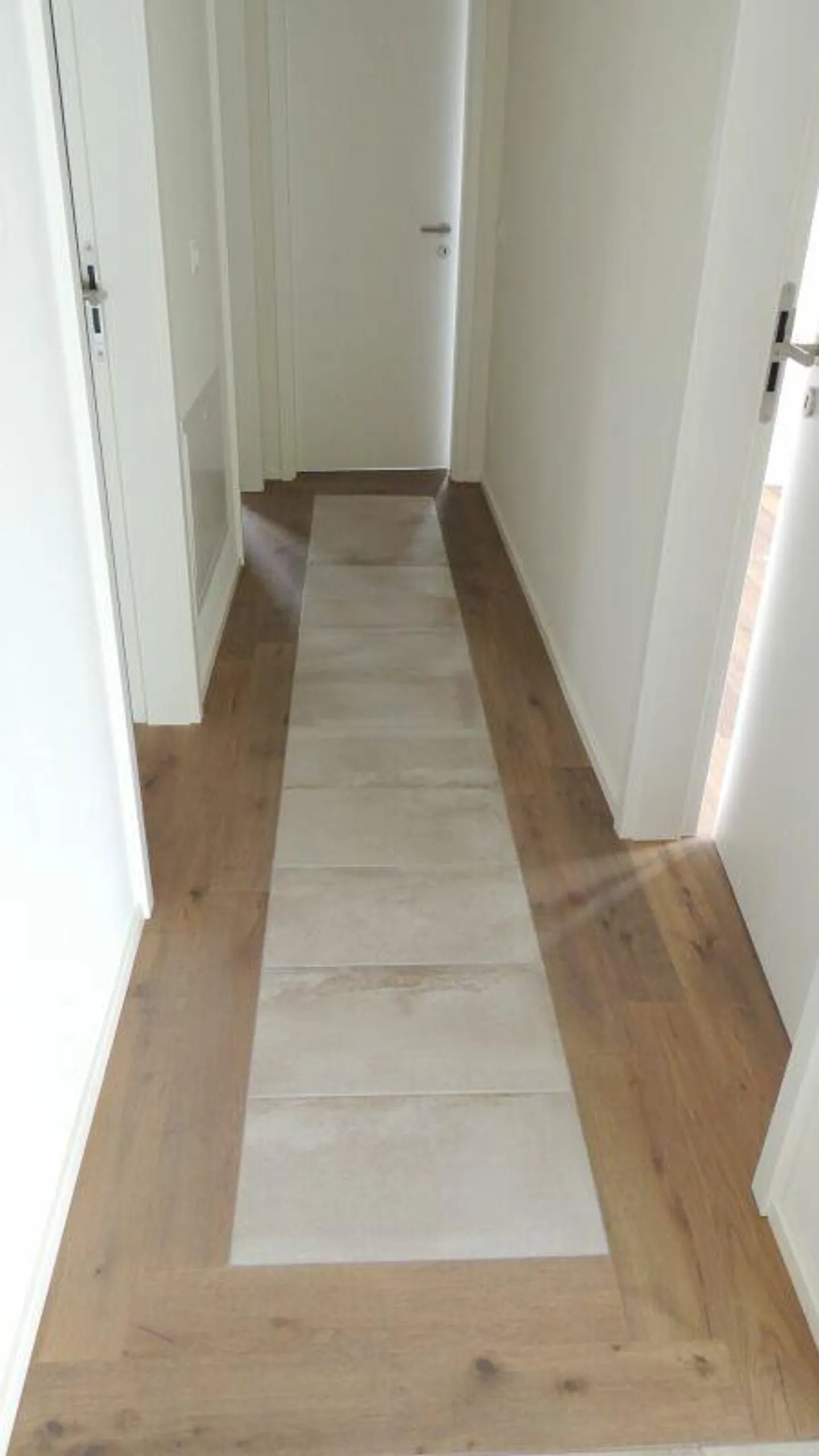 MODERNES 3,5-ZIMMER-APARTMENT IN NEUBAU - Foto 9 von 21