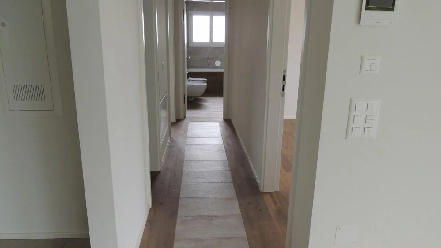 MODERNES 3,5-ZIMMER-APARTMENT IN NEUBAU - Foto 8 von 21