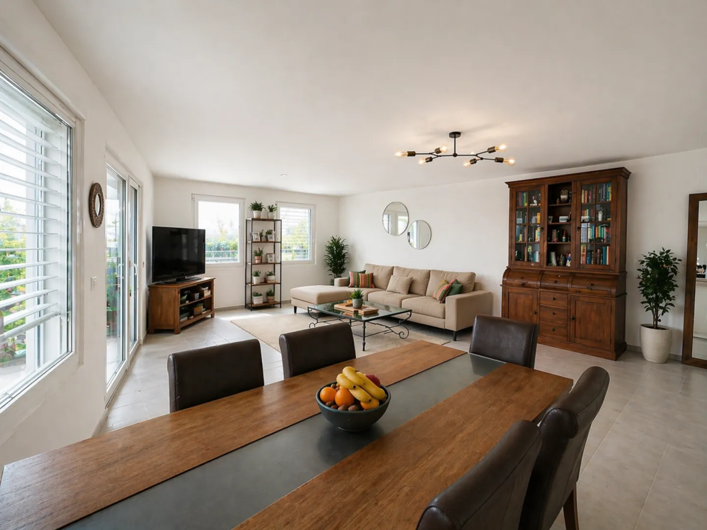 Apartment with 4.5 rooms and breathtaking views of nature! - Photo 3 of 12