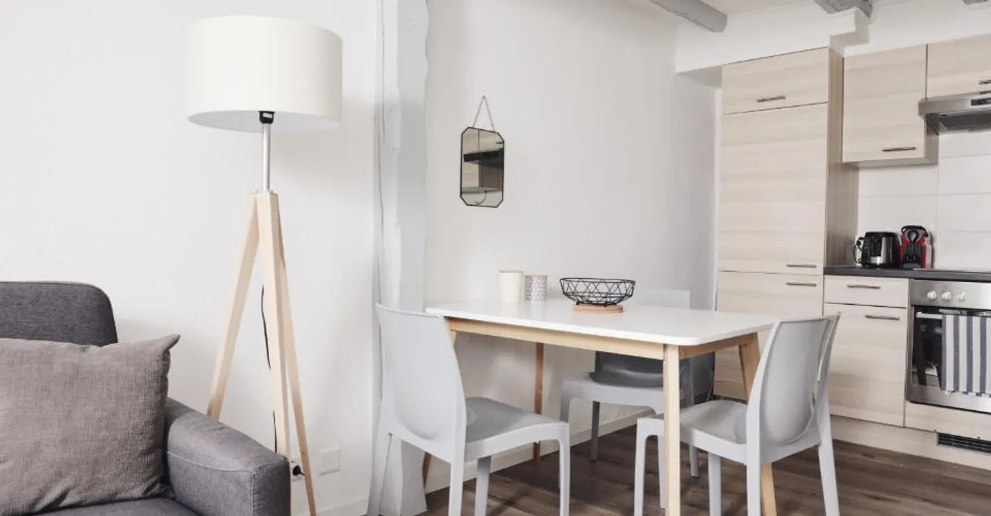 Modern 1-Bed Apartment in Prilly - Photo 7 of 8