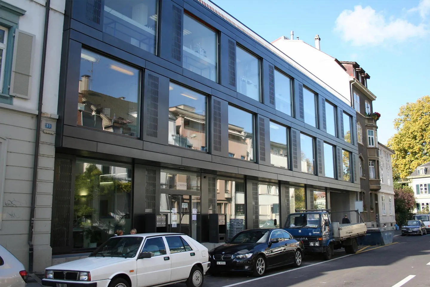 Shower Bath - Commercial Space / Office / Studio on the Ground Floor / Eulerstrasse - Photo 1 of 1