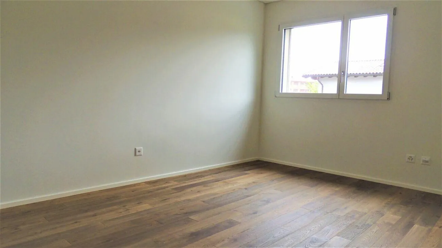 MODERNES 3,5-ZIMMER-APARTMENT IN NEUBAU - Foto 10 von 21