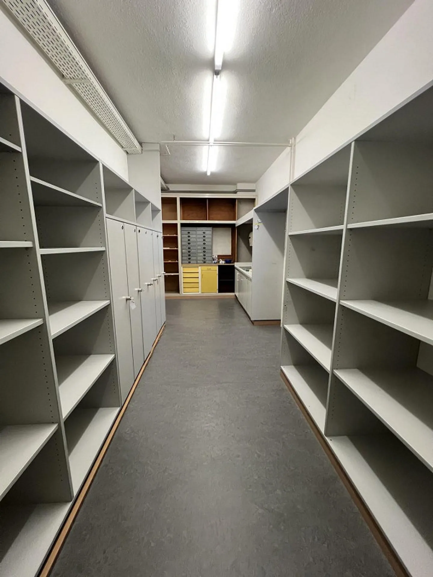 Emplacement de choix pour votre entreprise ! Espace commercial de 245 m² sur la Landstrasse... - Photo 12 sur 13