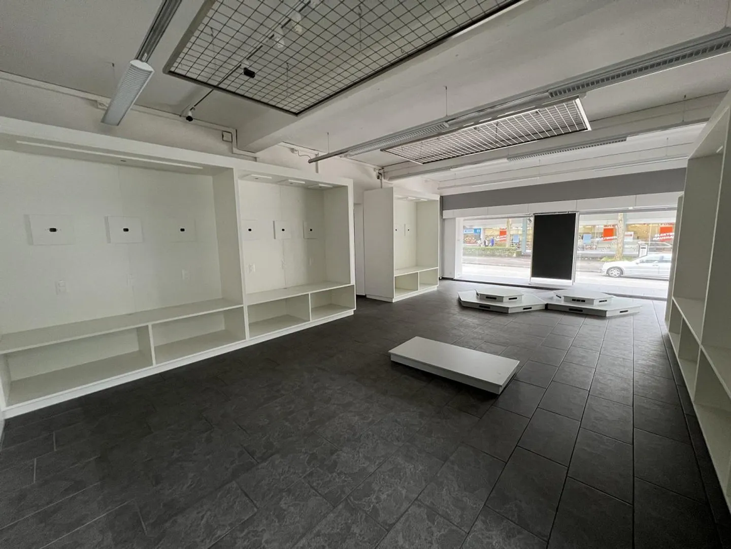 Emplacement de choix pour votre entreprise ! Espace commercial de 245 m² sur la Landstrasse... - Photo 9 sur 13
