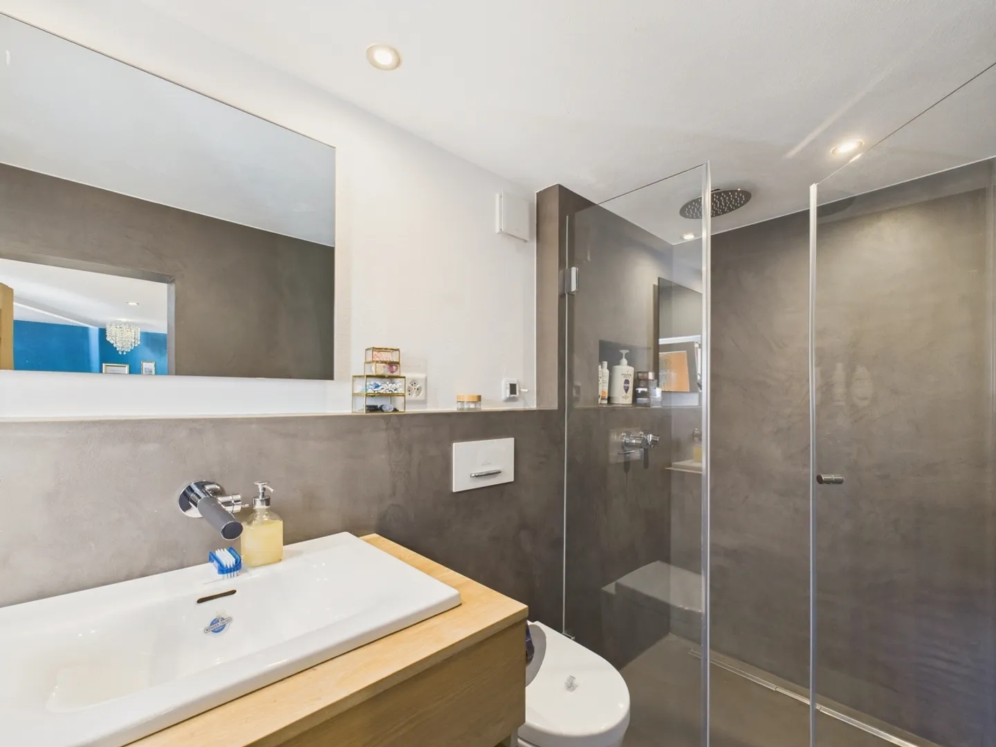 Centrally Located 5.5 Room Single Family House in Disentis - First or... - Photo 12 of 13