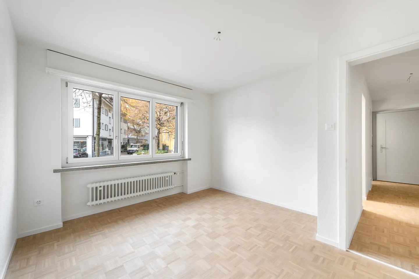 In the Heart of Zurich-Wiedikon - Living at the Pulse of the City - Photo 6 of 13