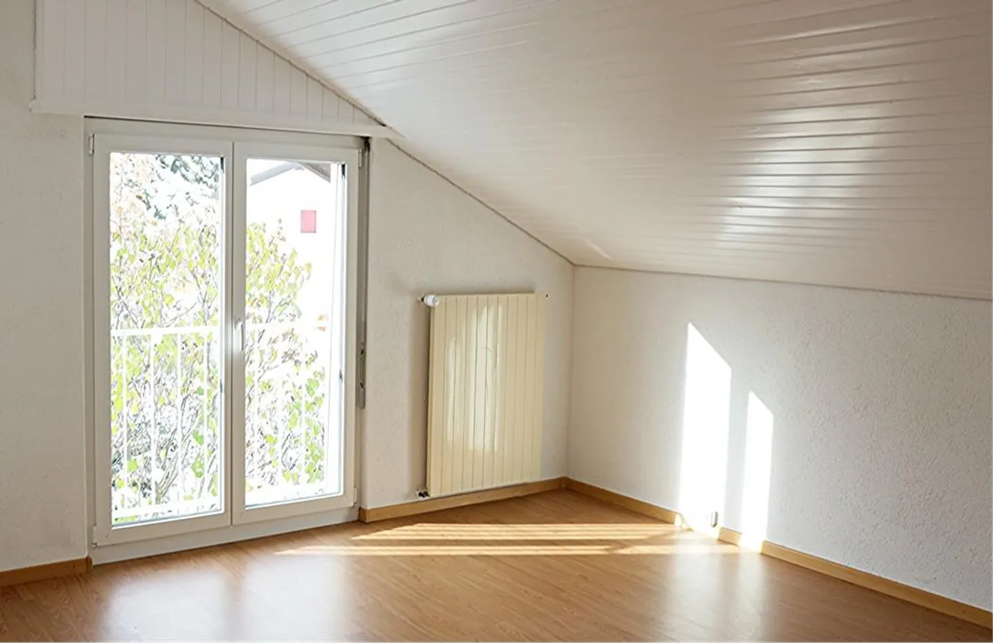 Attico ristrutturato con grande loggia - Foto 3 di 16
