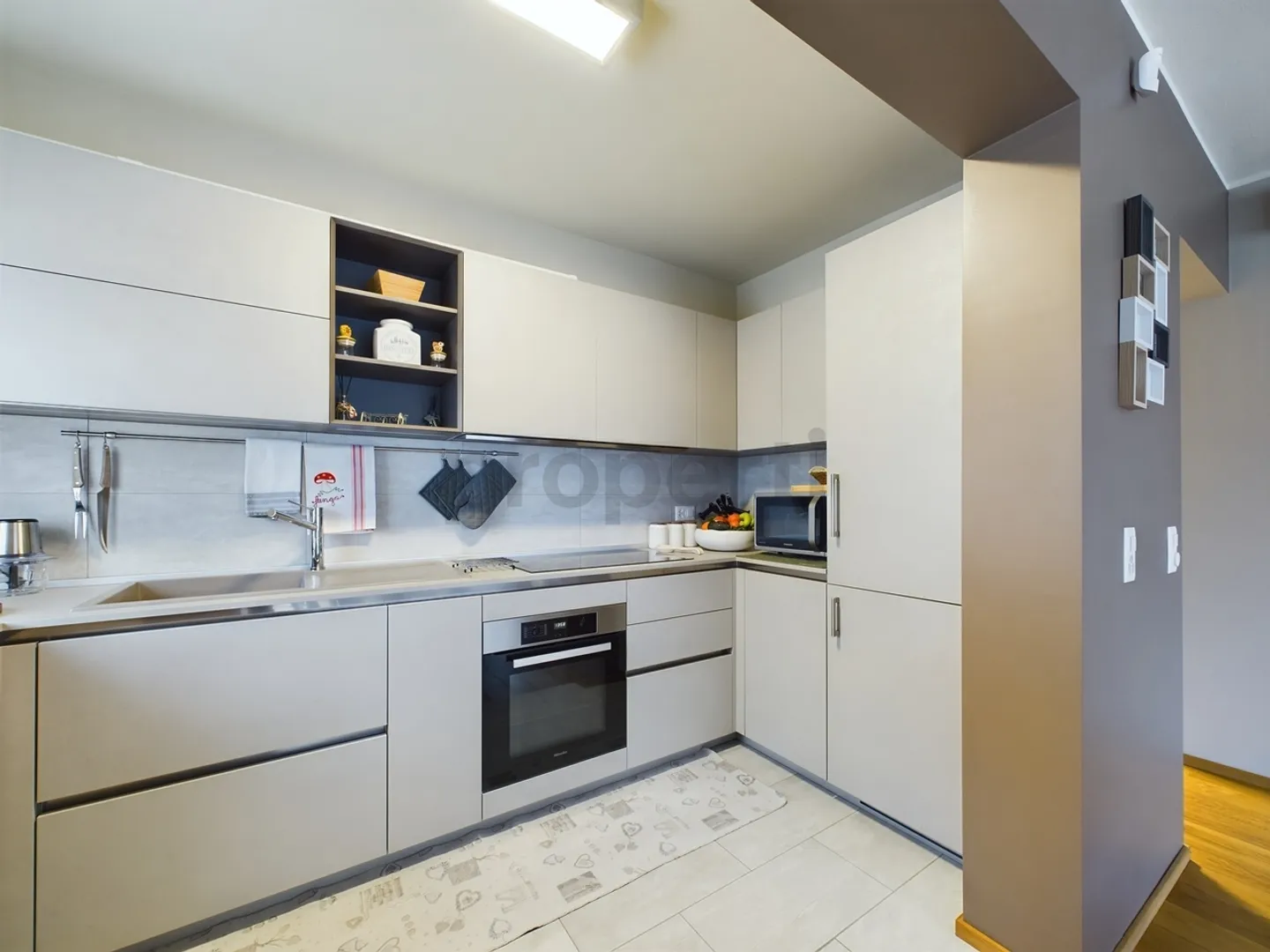 Renovierte Wohnung in Pregassona 4.5 Zimmer mit Balkon und Garage - Foto 2 von 10