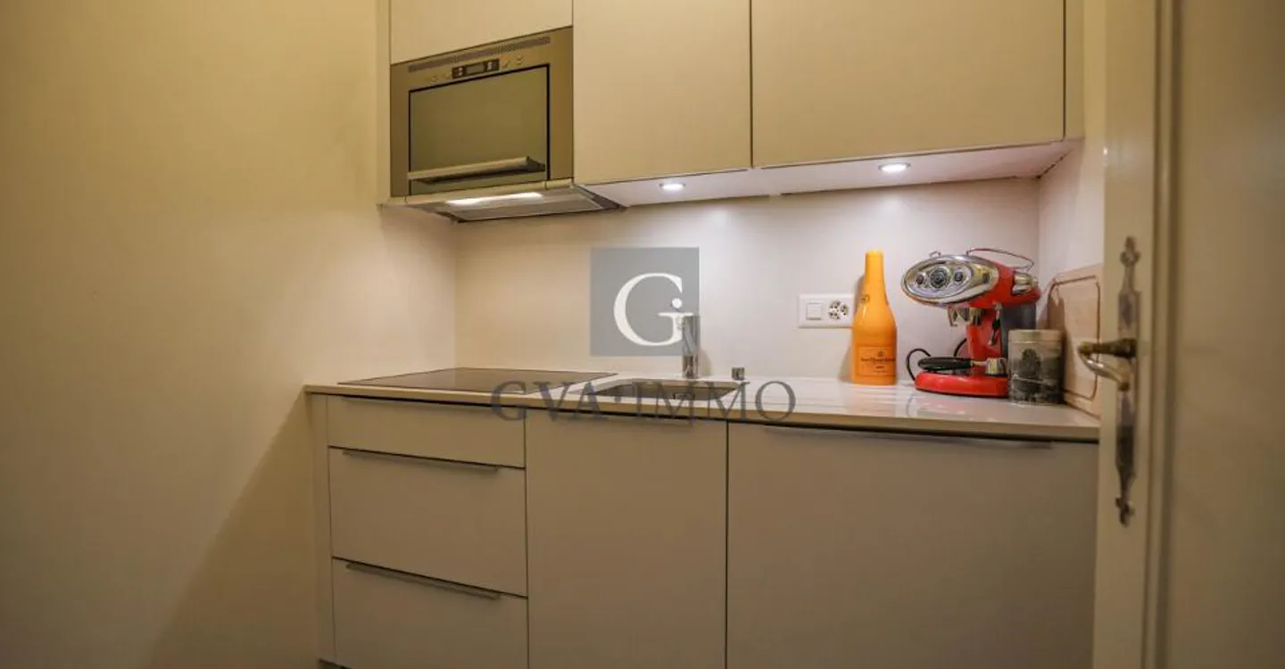 40 m² Studio im Herzen der Altstadt von Genf - Foto 2 von 3