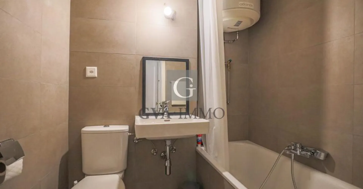 40 m² Studio im Herzen der Altstadt von Genf - Foto 3 von 3