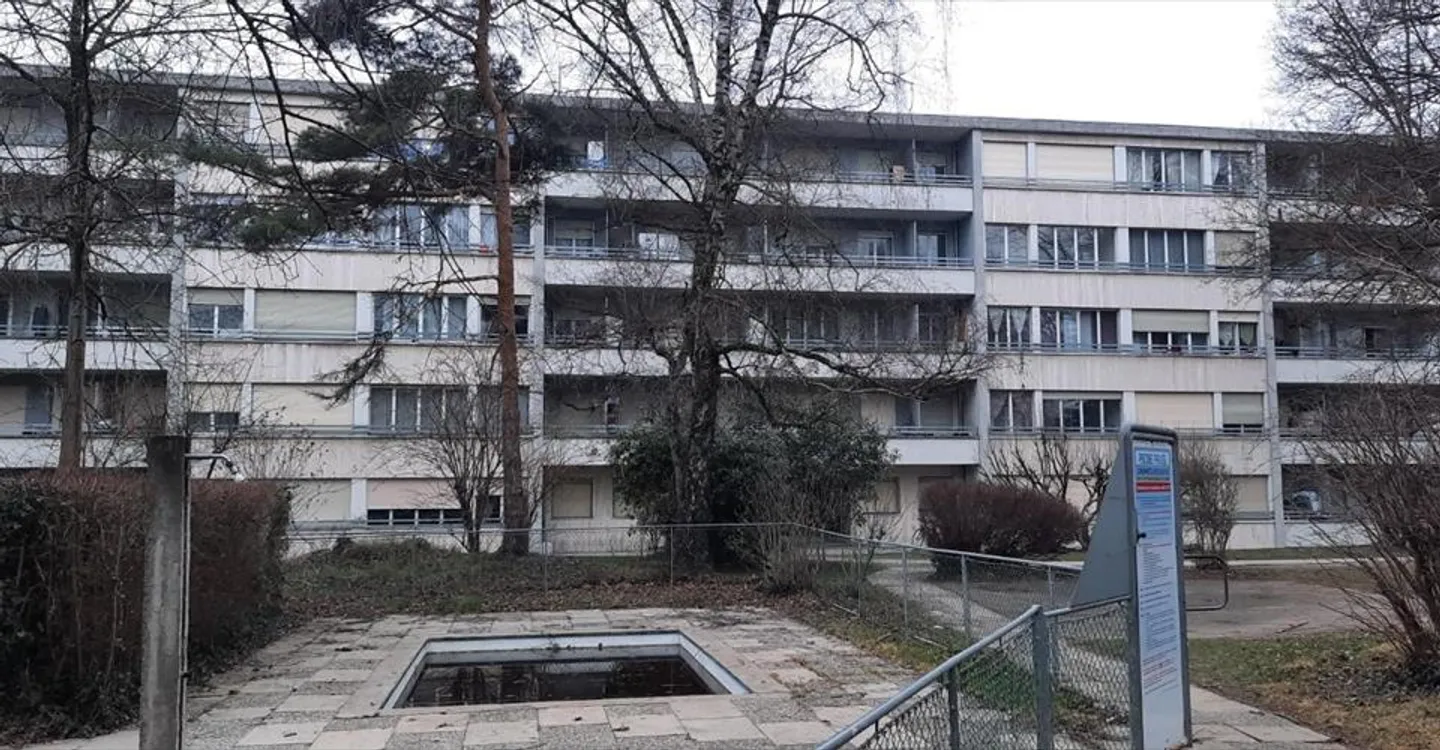 Edificio ad uso misto in affitto - Foto 1 di 2