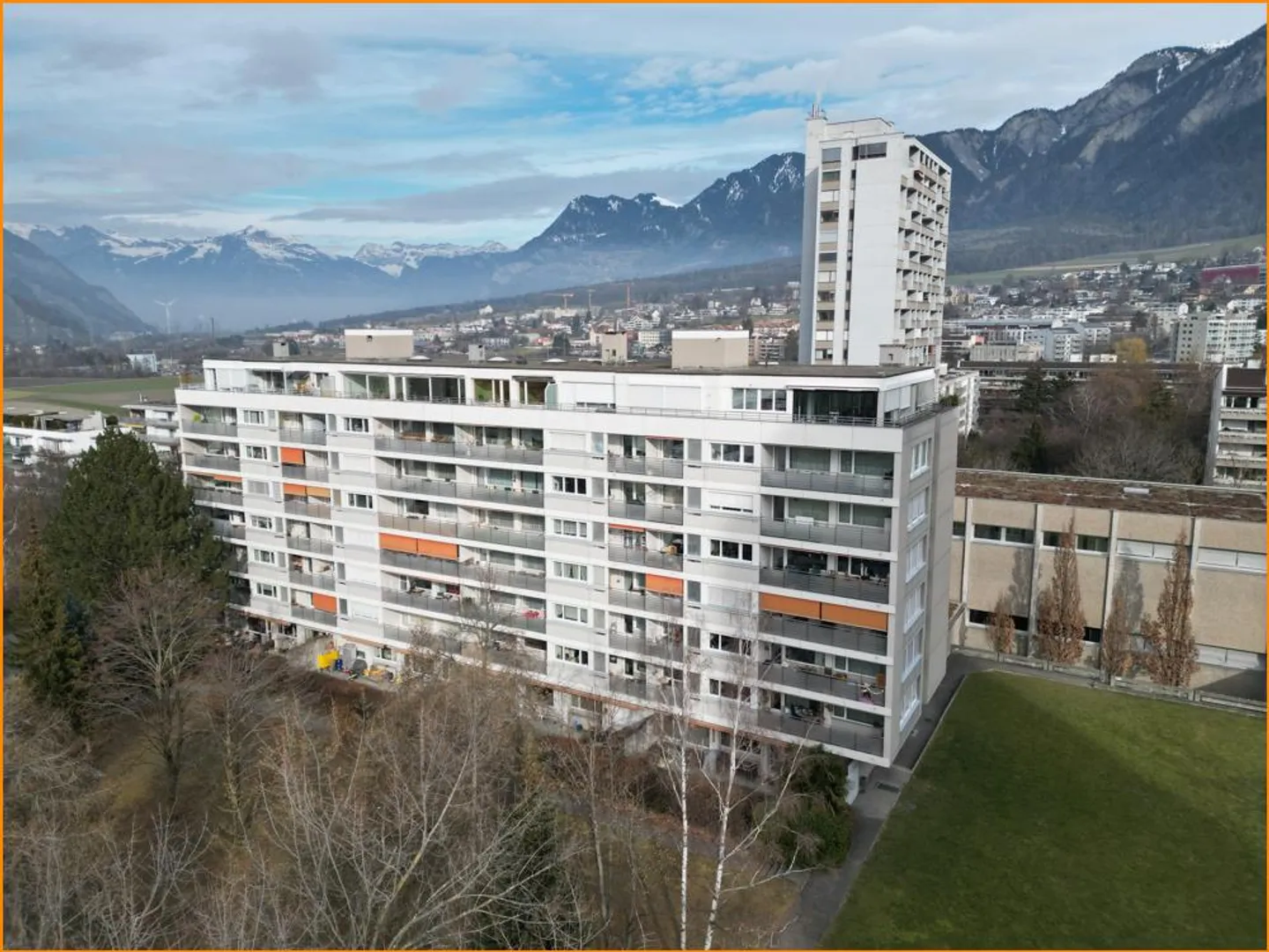 Appartement 5.5 pièces - Photo 1 sur 13