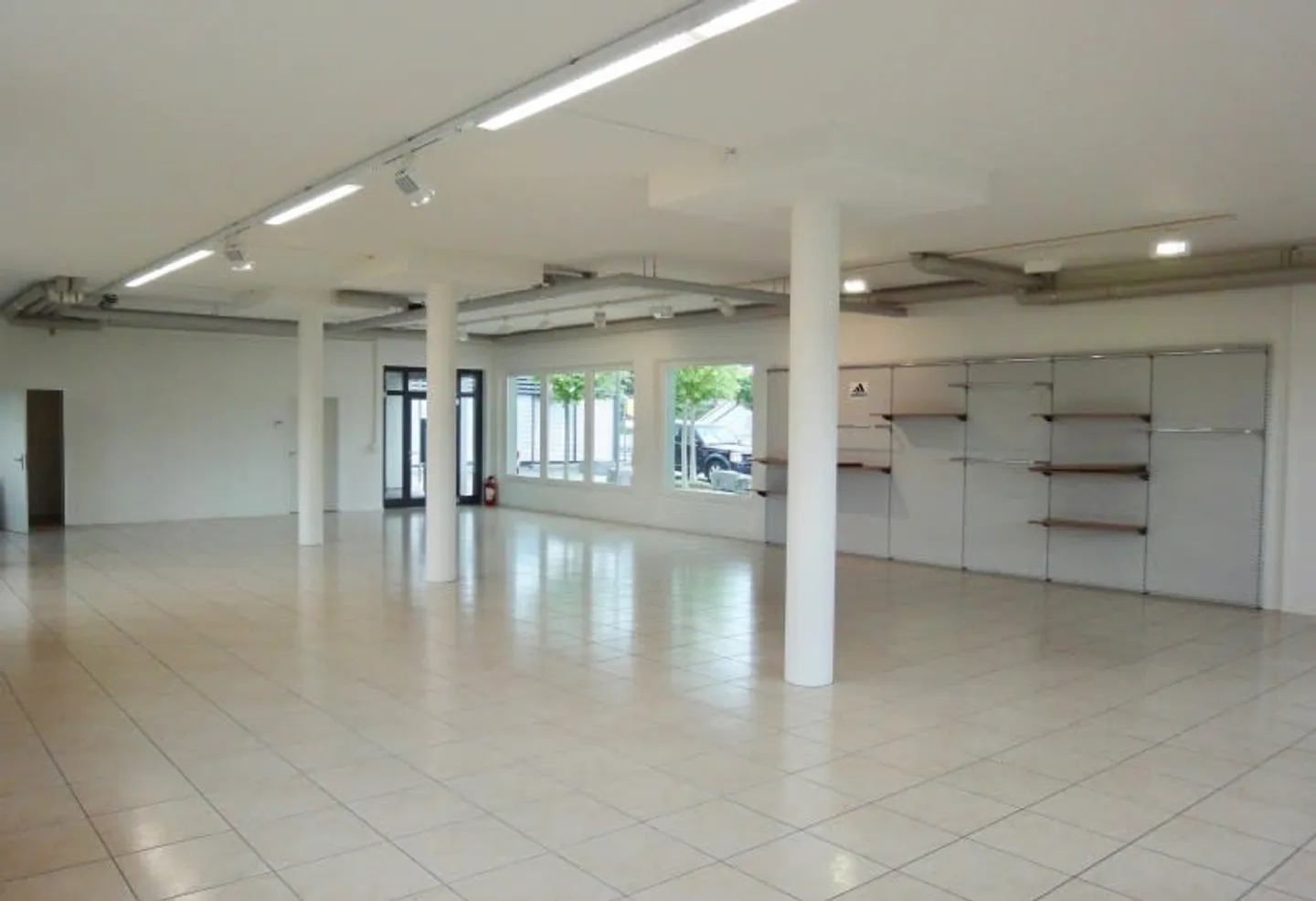Vielseitiger Gewerberaum in Nottwil - Foto 3 von 5