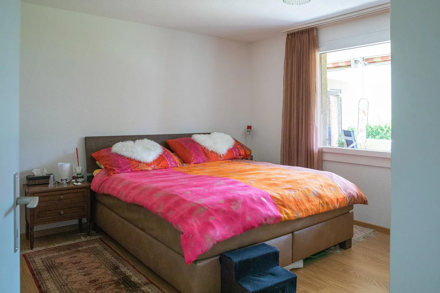 Appartamento 2½ locali ben tenuto con ascensore e panorama montano - Foto 3 di 7