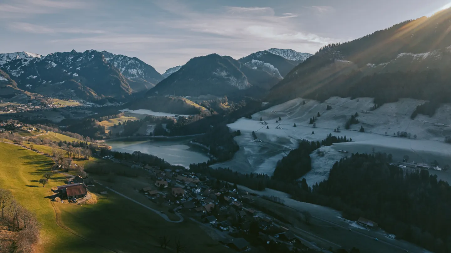 Baugrundstück mit atemberaubender Aussicht - Foto 2 von 9