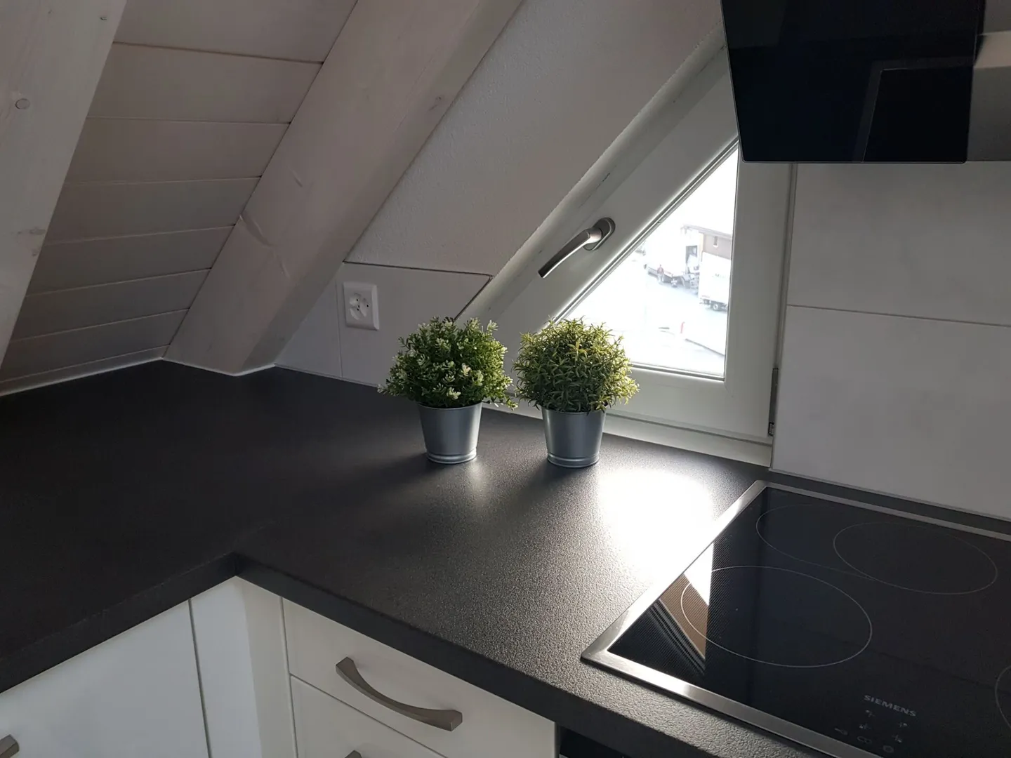 4-room penthouse apartment in beautiful Krauchthal - Photo 2 of 9