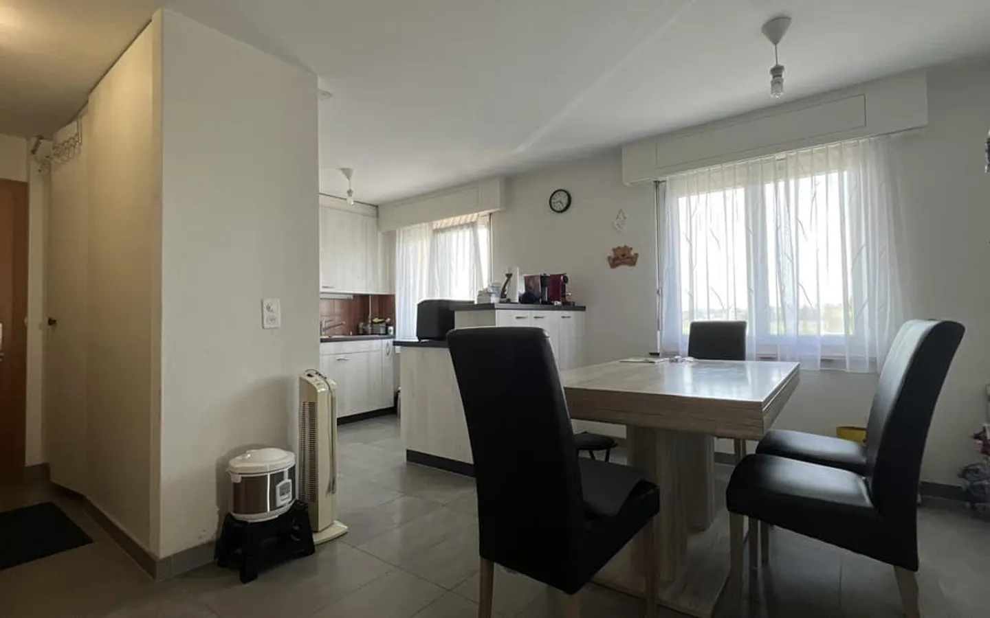 Zu verkaufen in Farvagny - Wunderschöne 4,5-Zimmer-Wohnung - Foto 3 von 8