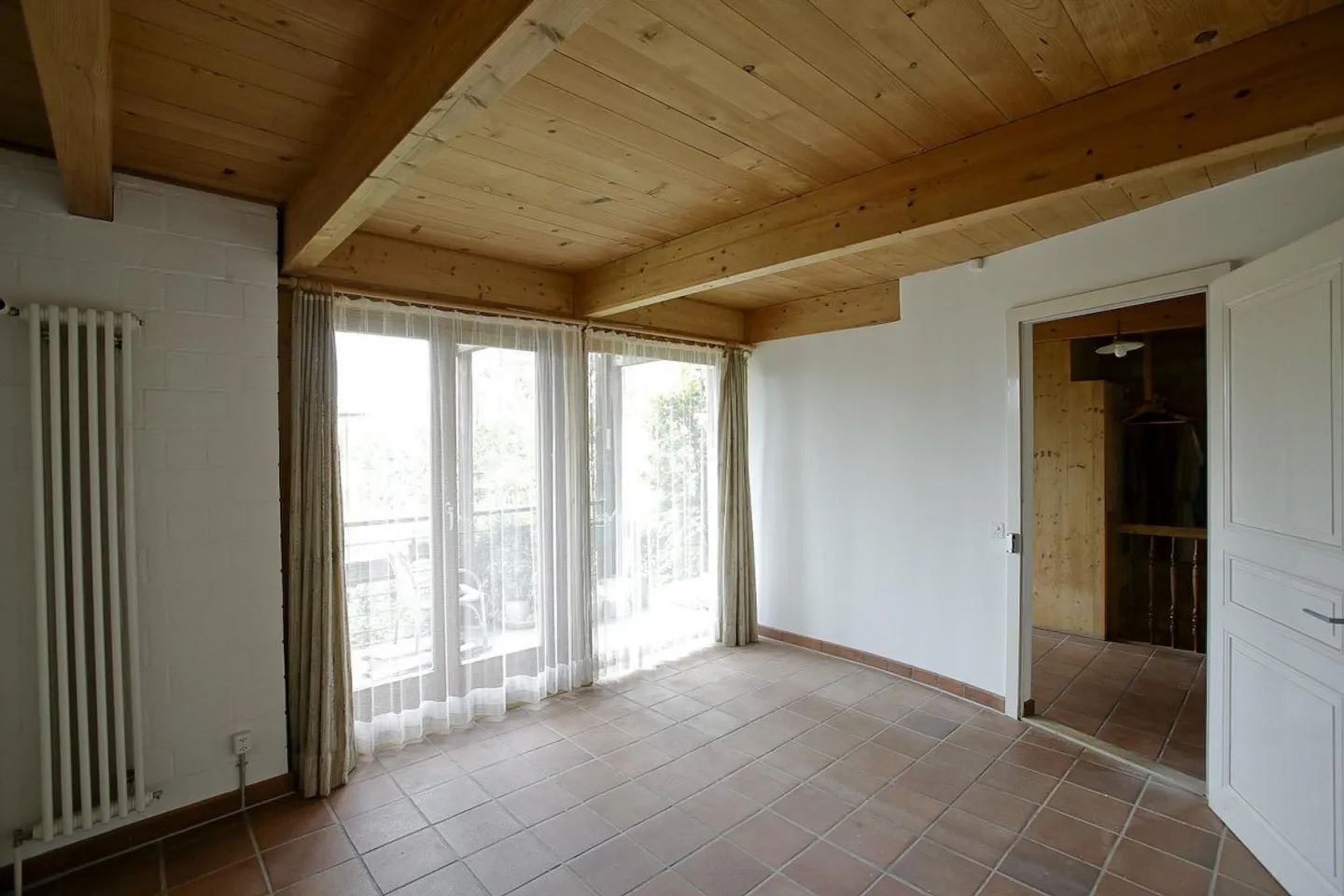 Family House with a View - Photo 6 of 11