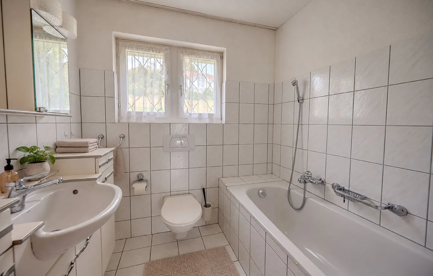 Charmantes Haus mit Seeblick - Foto 7 von 13