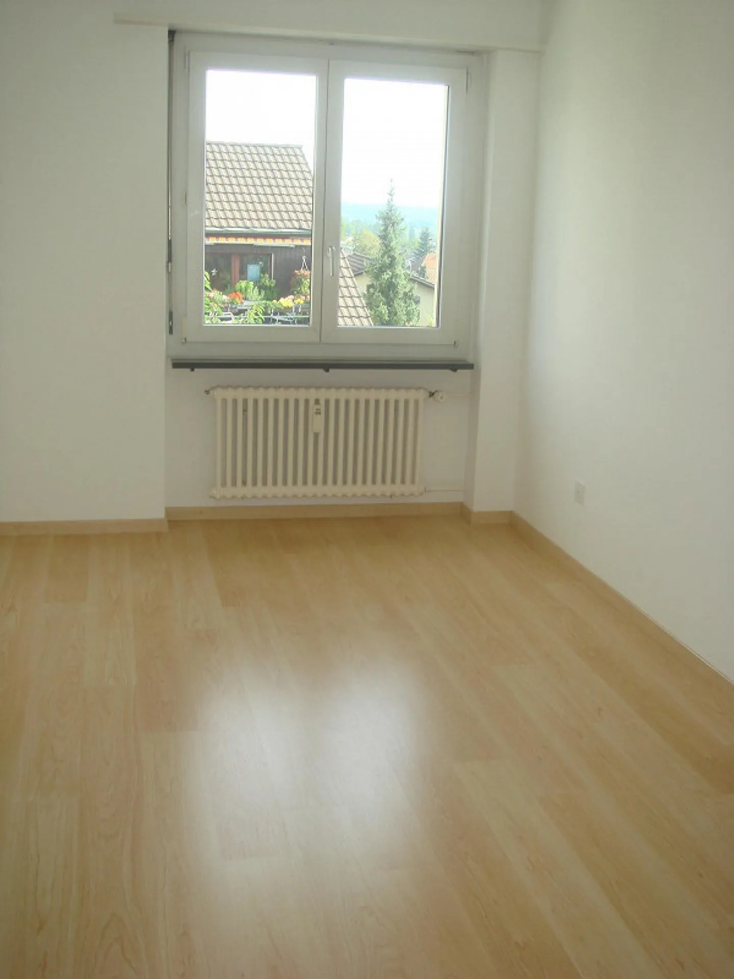 Charming 3.5-room apartment centrally located, quiet & tax-friendly - Photo 10 of 23