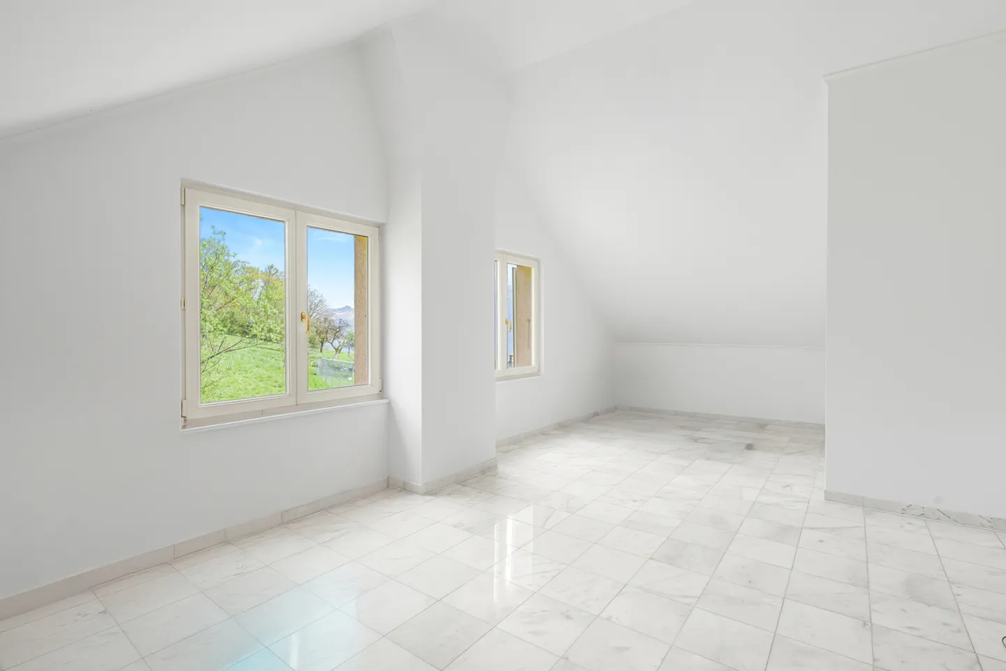 Casa singola in affitto - Foto 4 di 10