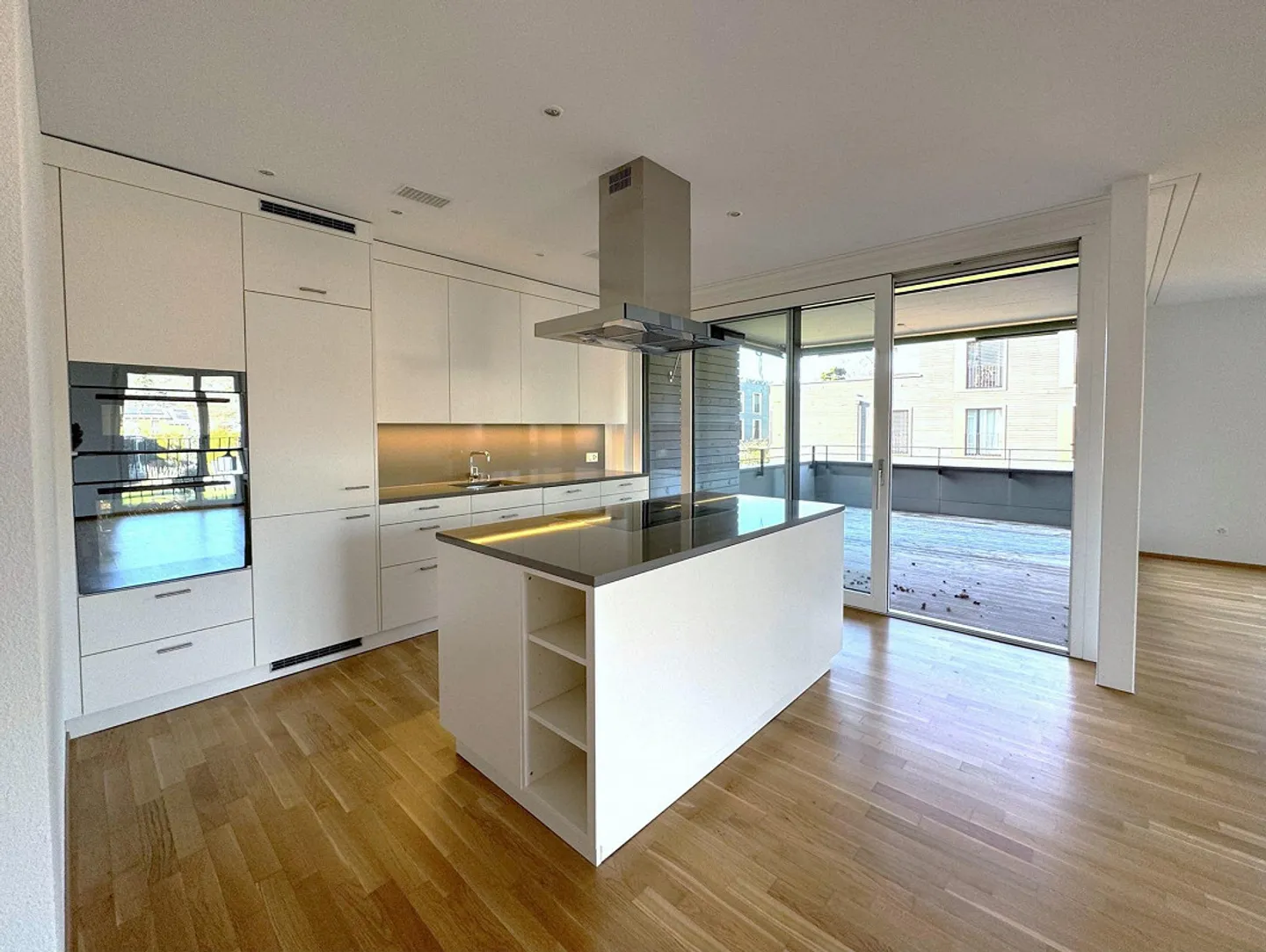High-quality 5.5-room apartment in the Fuchsloch development - Photo 2 of 9