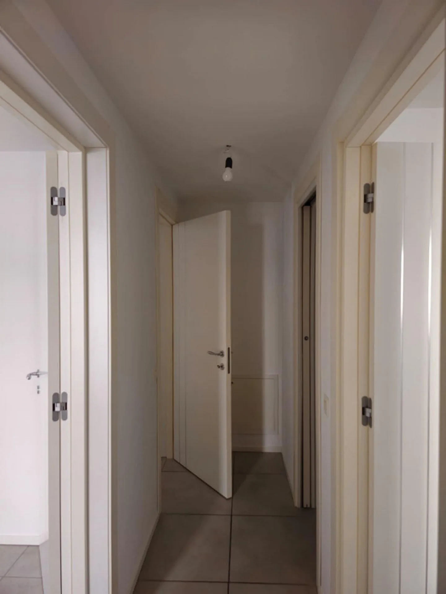 3.5-ZIMMER-WOHNUNG IN NOVAZZANO SOFORT VERFÜGBAR - Foto 3 von 7