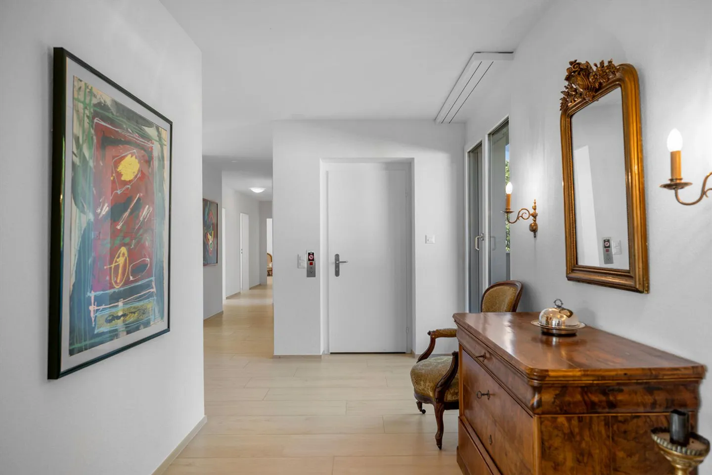 Exclusive 5 1/2 room penthouse apartment with lake view - Photo 4 of 15
