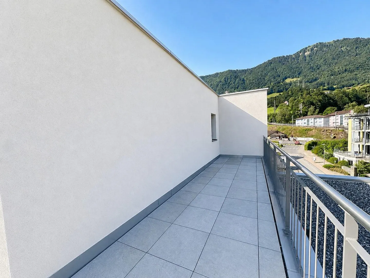 Moderne Attikawohnung in Goldau - Foto 13 von 17